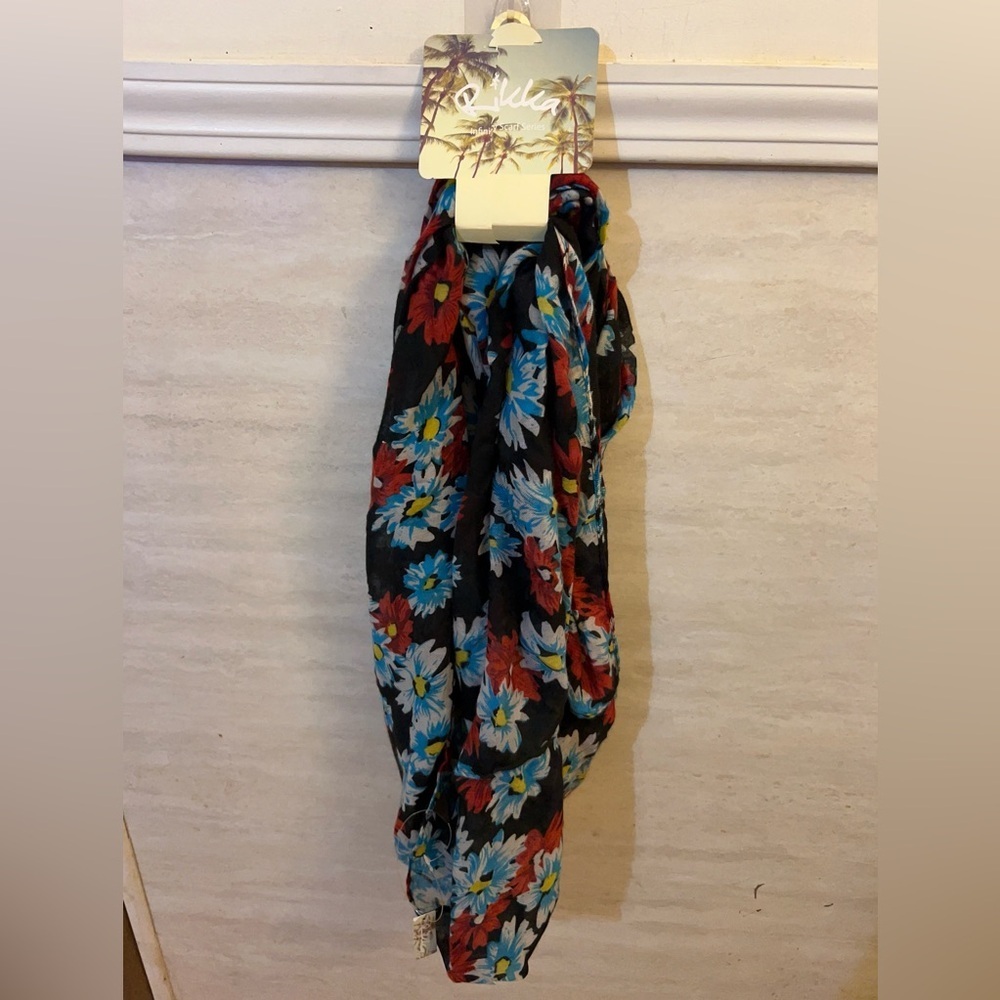 NWT- Rikka Floral Black Scarf